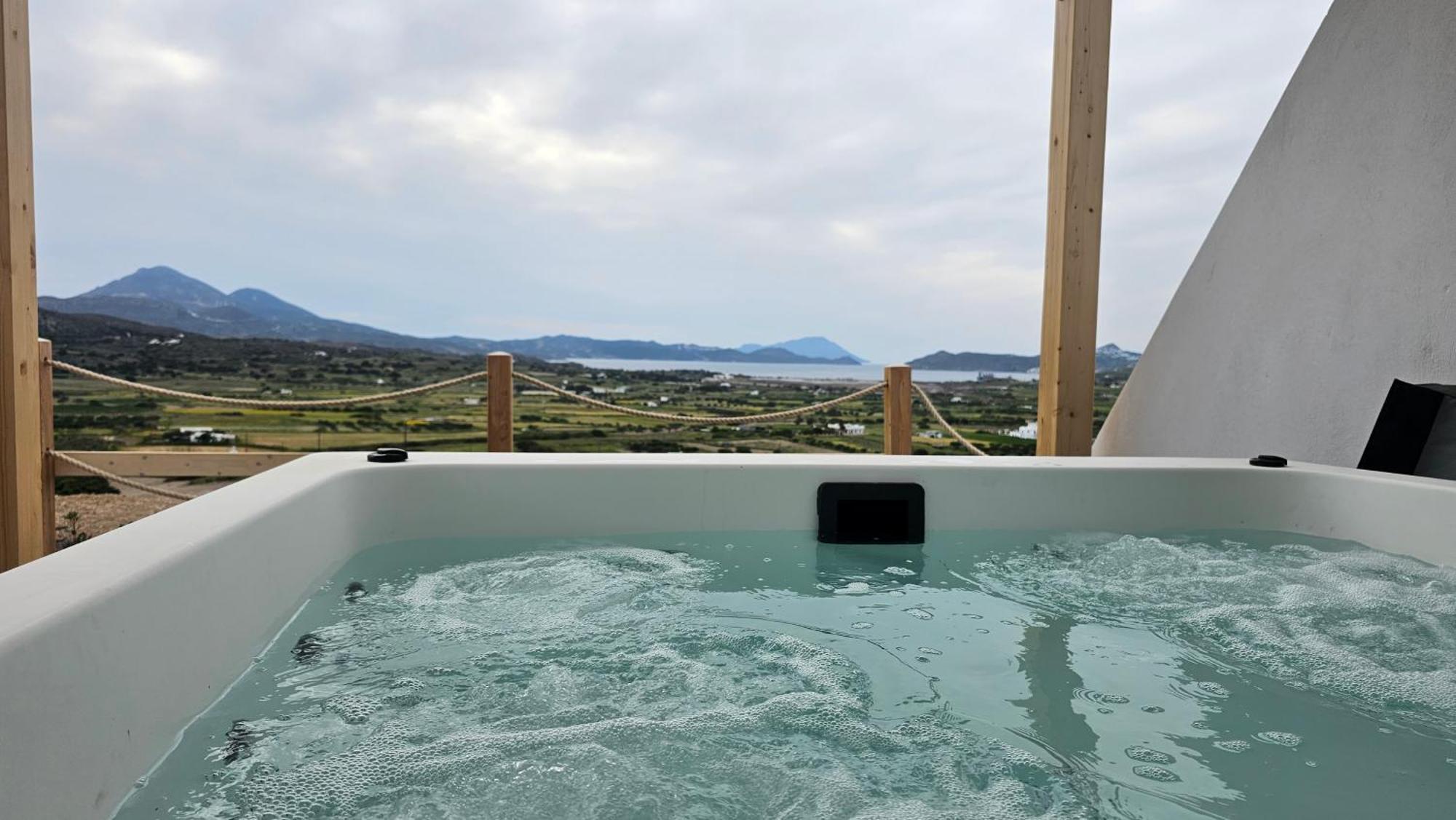 Bayview With Jaccuzi - Milos Zefiria